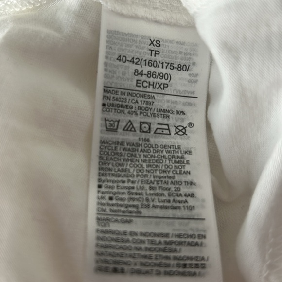 NWT Gap Crochet White Hlater Top -Size X-Small - Picture 7 of 9